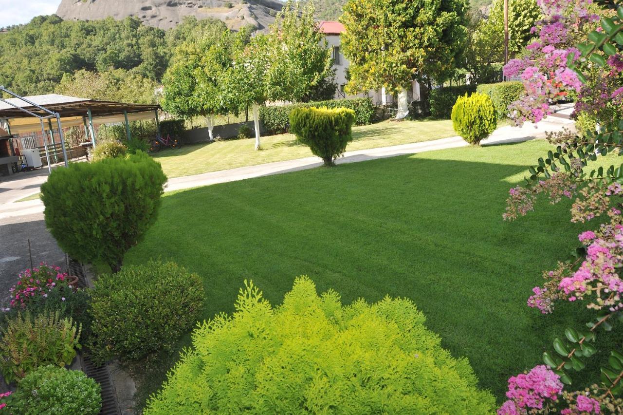 The Other Side Of Meteora With Lush Garden, Bbq & Pavillion Kalambaka Exterior photo