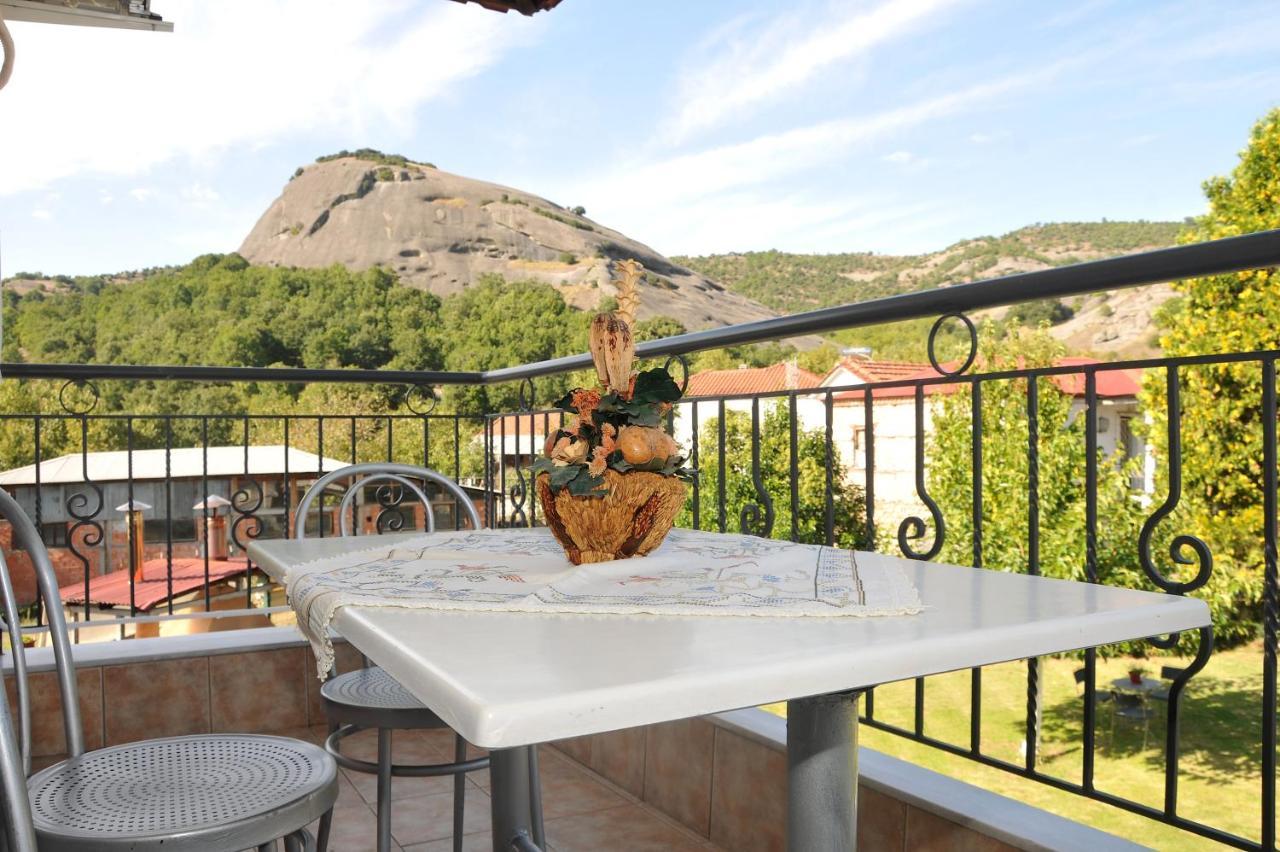 The Other Side Of Meteora With Lush Garden, Bbq & Pavillion Kalambaka Exterior photo
